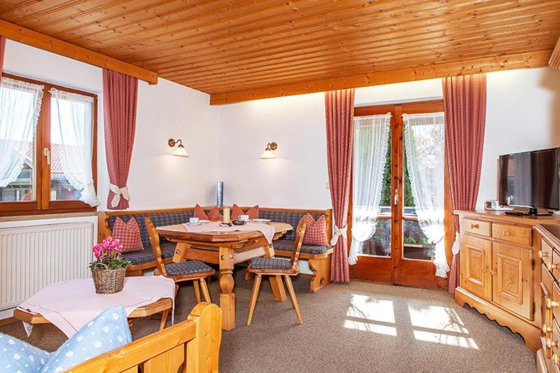 Gästehaus Menkenbauer Ruhpolding Exterior foto